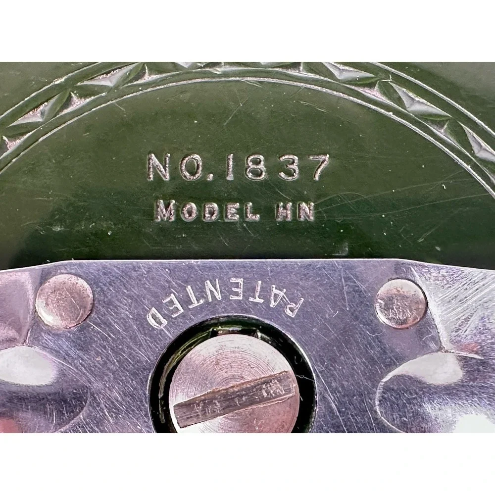 Vintage Shakespeare Silent Tru-Art Automatic # 1835 Model HN Fly Fishing Reel